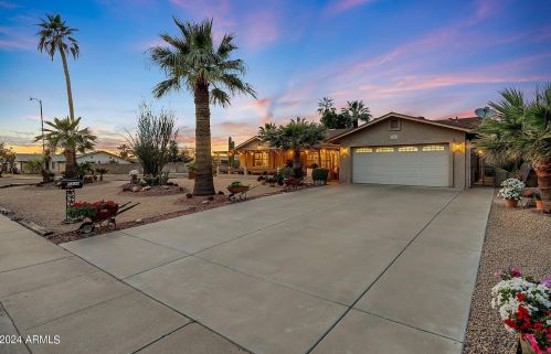 5434 Tierra Buena Ln, Glendale, AZ 85306-2519