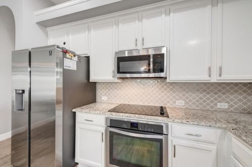 5600 Worley Dr, Frisco TX  75056-3850 exterior