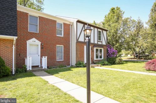310 11th St, Purcellville, VA 20132-3382