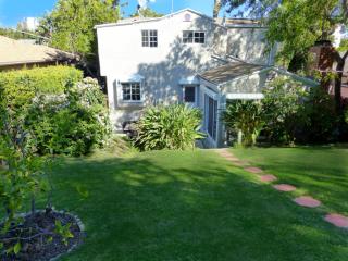 1553 Glendon Ave, Los Angeles, CA 90024-5718