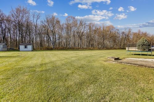 5253 Hearthstone Dr, Springfield OH  45502-8364 exterior