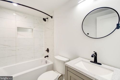 4624 Asbury Pl, Washington DC  20016-4325 exterior