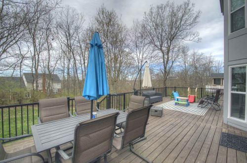 28 Glenridge Dr, Newport, KY 41076-9086