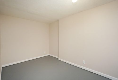 2 Kelly Ln, Milford OH  exterior