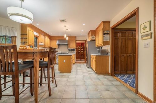 54 Fox Run, Upper Stepney, CT 06468-2835