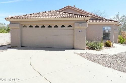 3182 Donovan Dr, Tucson, AZ 85742-4890