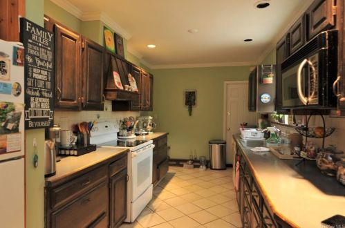 5 Maurice Ave, Crotonville NY  10562-5204 exterior