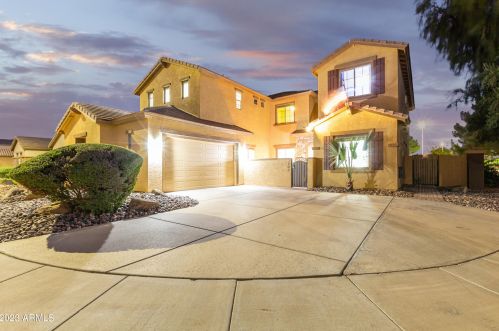3903 Virgo Pl, Chandler, AZ 85249-5886
