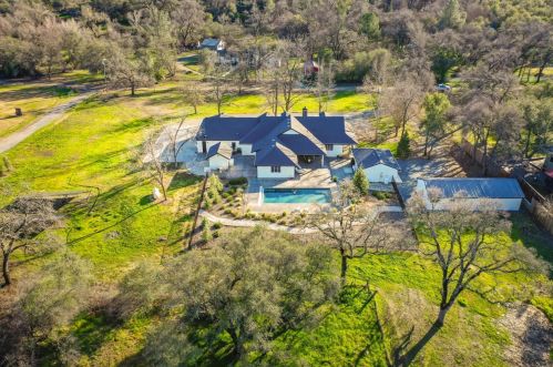 6331 Melody Ln, Newcastle CA  95658-9646 exterior