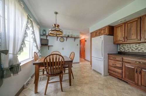 760 Blackhawk Rd, Beaver Falls PA  15010-1511 exterior