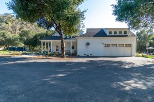 10555 Watsonville Rd, Gilroy CA  95020-9433 exterior