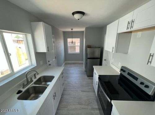 505 12th St, Phoenix AZ  85006-3408 exterior