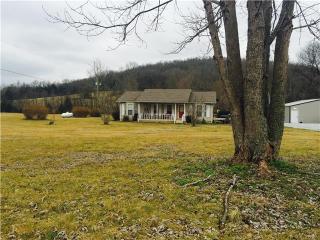 4602 Green Grove Rd, Hartsville, TN 37074-5057