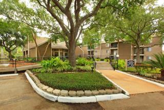 2000 Bay Area Blvd, Houston TX  77058-2059 exterior