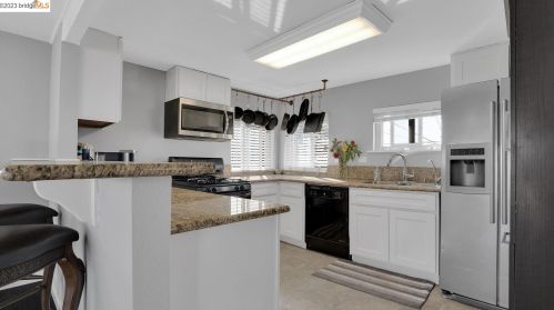 4526 Sandmound Blvd, Oakley CA  94561-5026 exterior