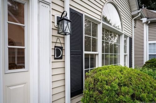 892 Shippan Ave, Stamford, CT 06902-7473