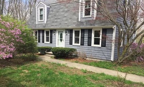 85 Acorn Rd, Wrentham, MA 02093-1716