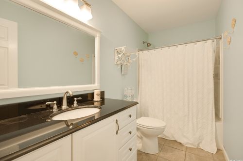 81 Drew Dr, Eastport NY  11941-1334 exterior