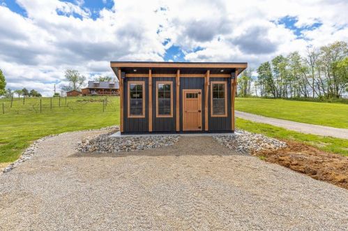 17978 Nashport Rd, Nashport OH  43830-4601 exterior