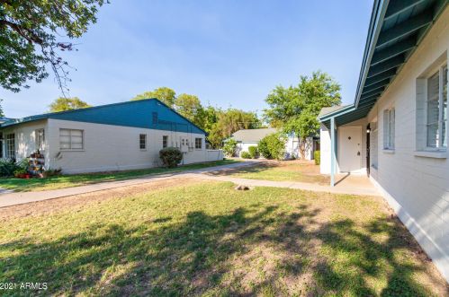 2977 19th Ave, Phoenix AZ  85015-6009 exterior