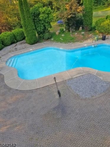 647 Mtn Rd, Sparta NJ  07871-3210 exterior