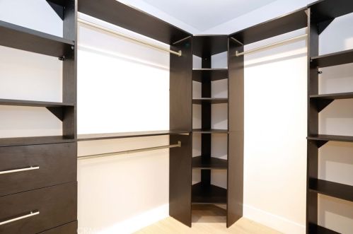 11512 La Maida St, North Hollywood CA  91601-4323 exterior