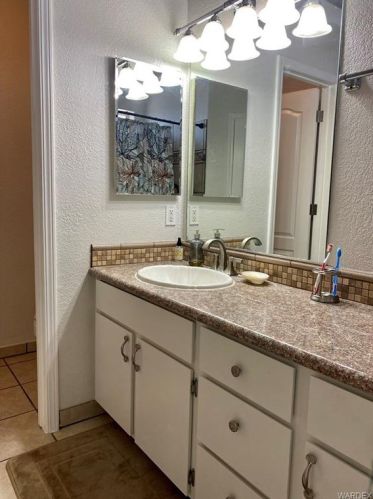 5780 Bernstein Dr, Bullhead City AZ  86426-8832 exterior