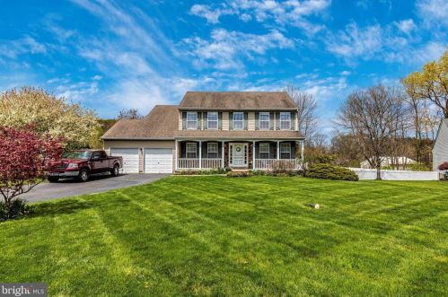 309 Williams Cir, Collegeville PA  19473-2344 exterior