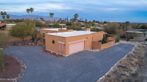 7552 Knollwood Cir, Tucson AZ 85750-2325 exterior