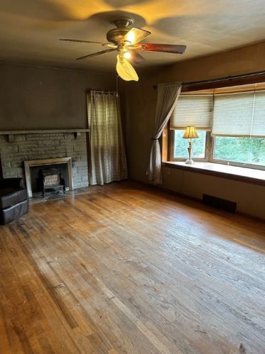 175 Mcmurray Rd, Pittsburgh, PA 15241-1653