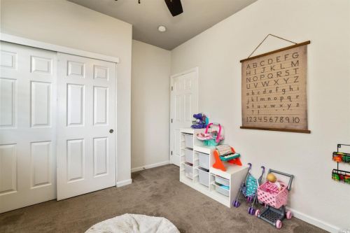 1125 Valley Glen Dr, Liberty Farms CA  95620-4835 exterior
