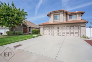 39455 Calle Casablanca, Murrieta, CA 92563-5211