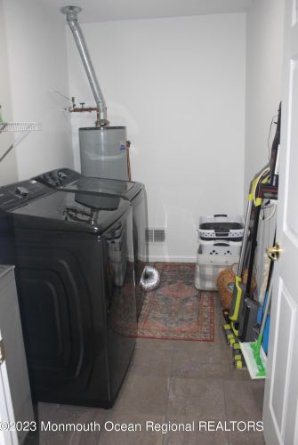 26 Rosewood Ct, Lakewood NJ  08701-5721 exterior