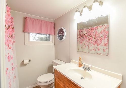 1718 Hart St, New Castle PA  16101-1316 exterior