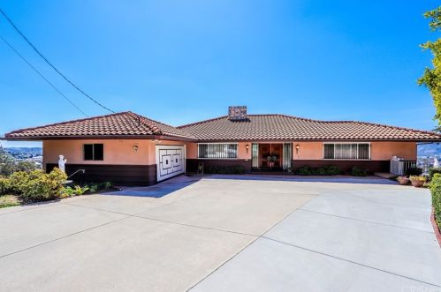 825 Cavanagh Rd, Glendale, CA 91207-1501