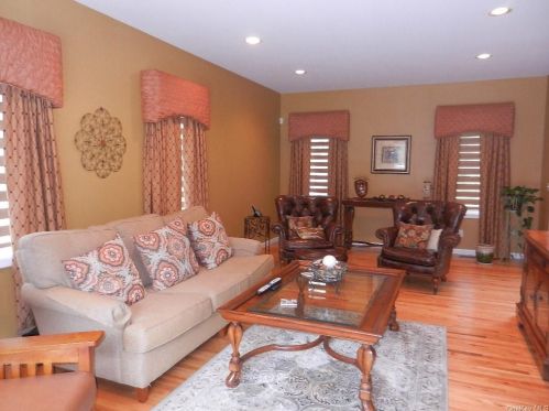 52 Plum Rd, Mahopac NY  10541-4247 exterior