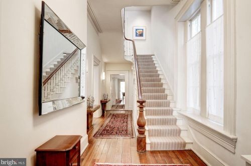 1511 30th St, Washington, DC 20007-3002