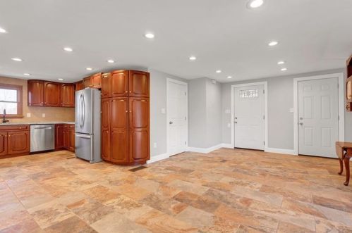 3594 Old Butler Rd, New Castle PA  16101-9027 exterior