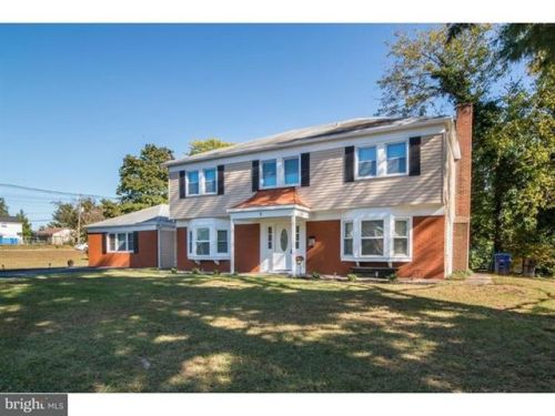 3 Woodhaven Ln, Willingboro, NJ 08046-3416