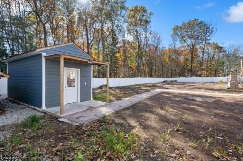 32 Ridge Rd, Parsippany NJ  07834-9629 exterior