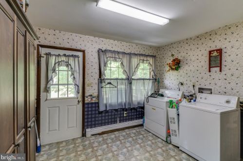 1823 Harvey Straughn Rd, Blackbird DE  19734-9646 exterior