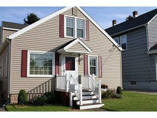 639 29th St, Erie, PA 16504-1208
