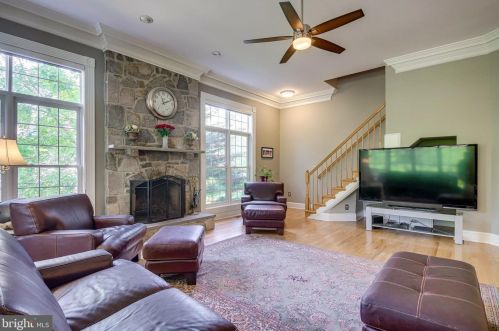 12664 Crabtree Falls Dr, Bristow VA  20136-2161 exterior