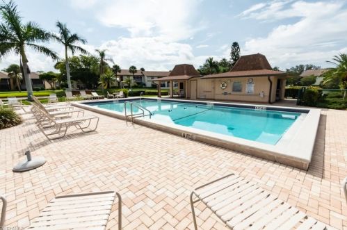 1000 Palm View Dr, Naples FL  34110-1292 exterior