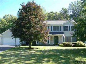 21 Cabot Way, Clifton Park Center, NY 12065-2633