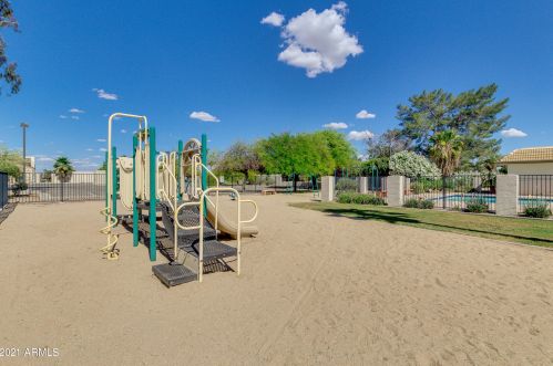 4536 Villa Theresa Dr, Glendale AZ 85308-8258 exterior