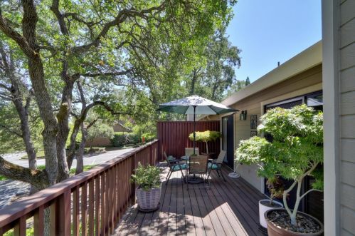 111 Pheasant Ln, Folsom CA exterior