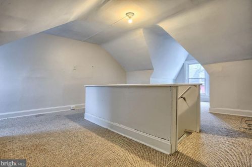 627 Oxford St, Harrisburg PA  17110-2521 exterior