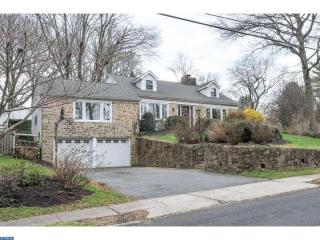 784 Moredon Rd, Meadowbrook, PA 19046-1911