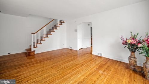 23 Dewey Rd, Cheltenham PA  19012-1413 exterior